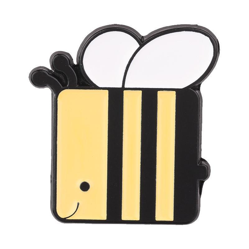 Creative Cartoon Geometric Bee Badge Premium Alloy Animal Pin for Clothes Bag Lapel Decor Unique Gift for Friends Students