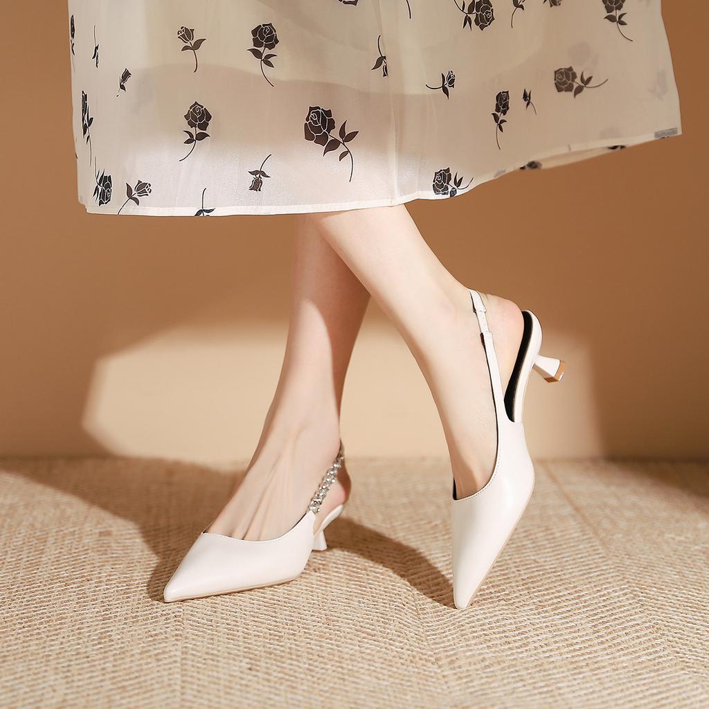 198-5 Xiaoxiangfeng pointed chain strap middle heel single shoes women's new rear empty shallow mouth thin heel single shoes women's shoes