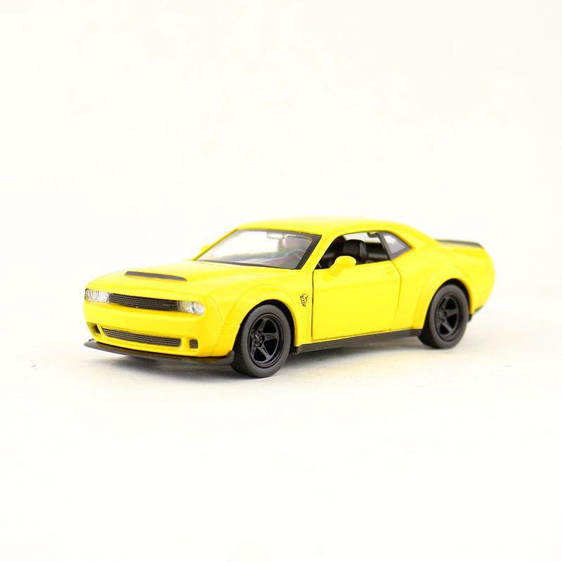 

Alloy Car Challenger Metal Childrens Collection Entertainment Toy Models жовтий