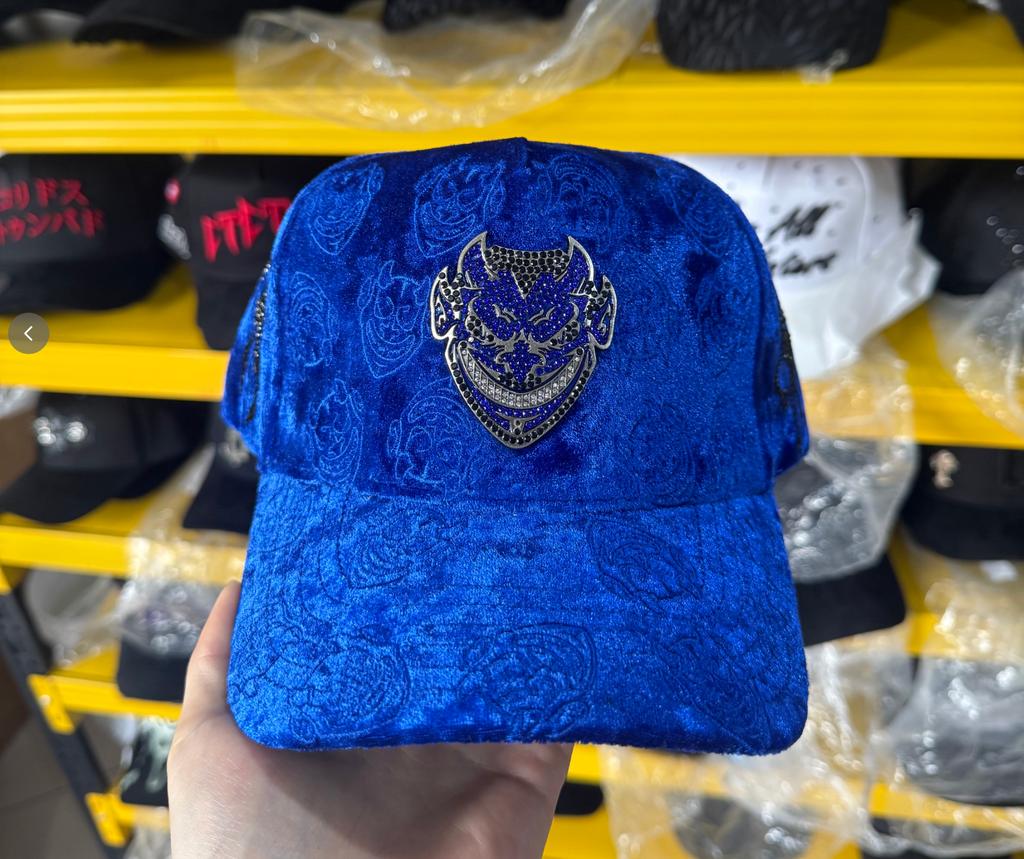 Wholesale Yo No Pesco Star Satin Lined Terry Dobby Embroidered Bling Sports Cap 5 Panel Rhinestone Brim Baseball Caps Barbas