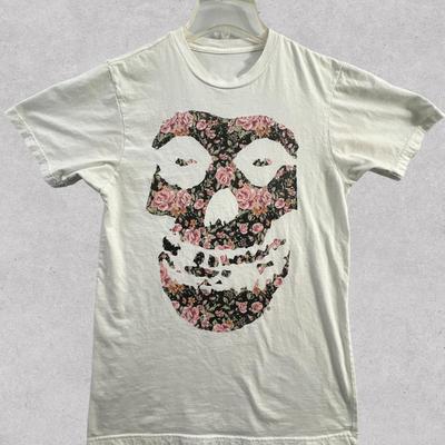 Misfits Floral Skull Graphic T-shirt Classic Adult S-5XL PN212  Unisex T-Shirt