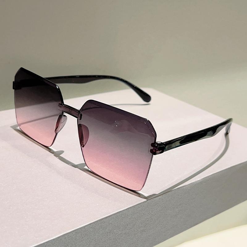 Square Sunglasses Men New Fashion Vintage Gradient Outdoor Casual Shades Women Trendy Multi-color Decor Sun Glasses
