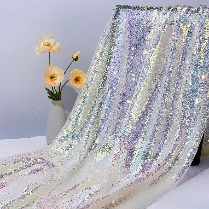 Tkaniny cekinowe i zagęszczone tkaniny siatkowe 100x150cm są używane do odzieży bankietowej, dekoracji scenicznych i tkanin DIY do sesji zdjęciowych