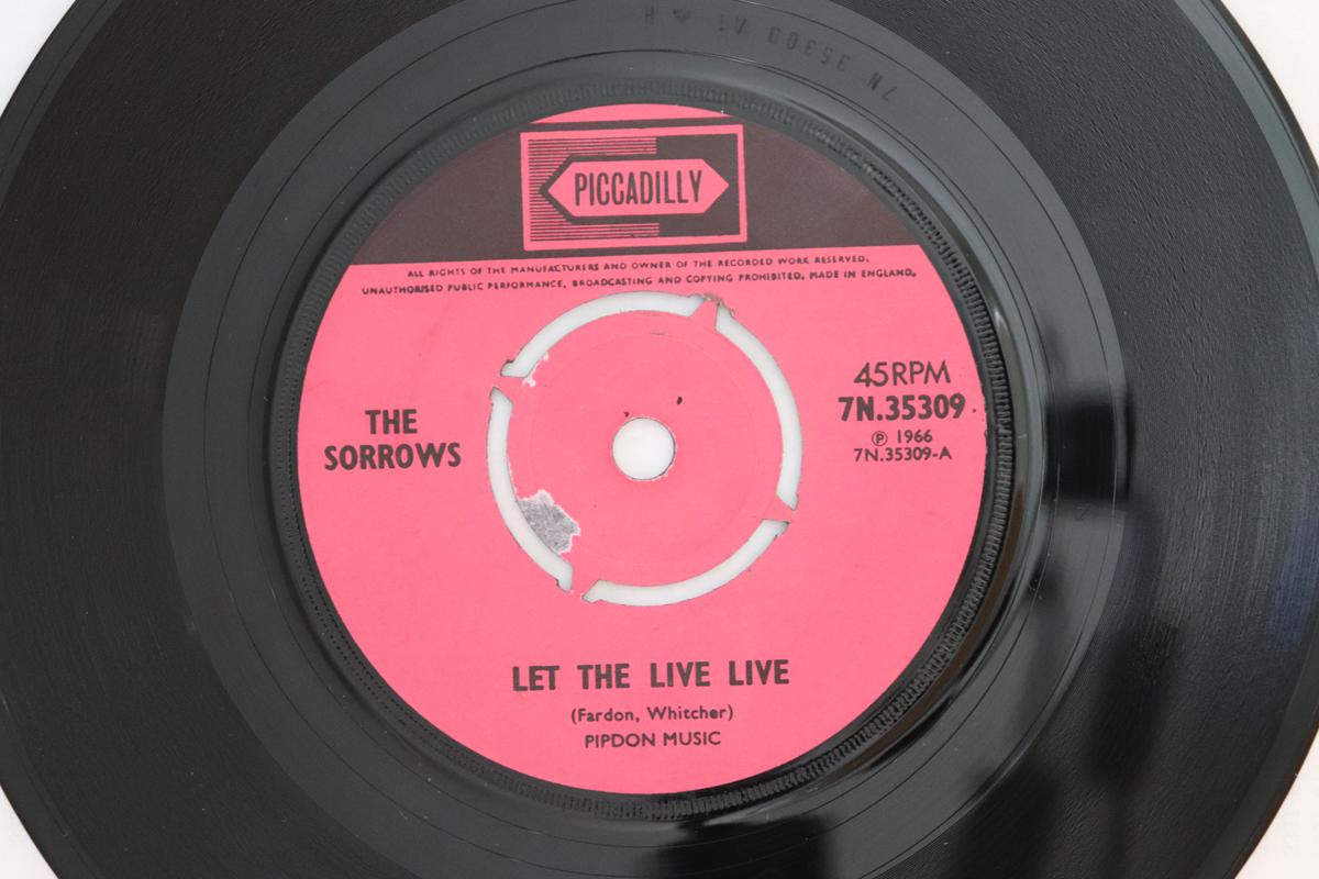 

7inch Record SORROWS - Let The Live Live 7N35309 Piccadilly 1966 UK Rock Used