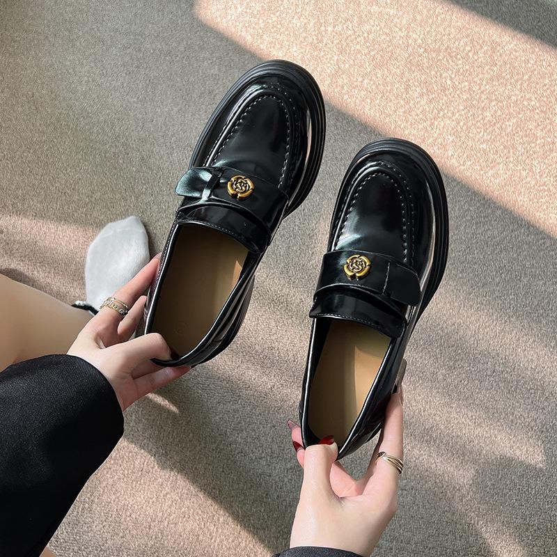 Inner heightening thick-soled small leather shoes women's soft leather thick heel new spring high-heeled small single shoes