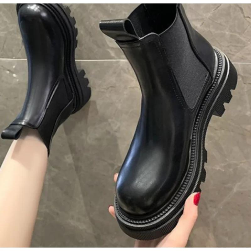 Fashion New Autumn Winter Chelsea Boots Women Platform Brown Black Beige White Ankle Boots for Women Fur Short Chunky Punk Gothic Shoes