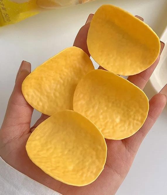 

Novelty Simulation Potato Chip Hair Clip for Girls Funny Snack Potato Chip French Fries Hairpin Headwear Hair Accessories