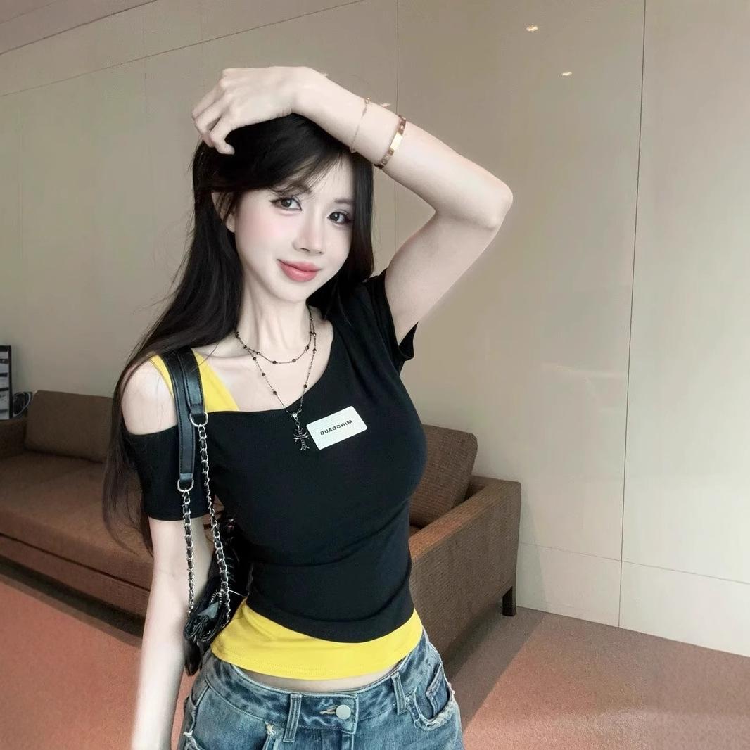 

Женский топ с коротким рукавом на одно плечо в стиле колор-блок - Стильный, Смелый и Уникальный летний образ L чёрный