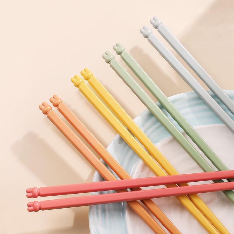 

DESLON Lucky Rabbit Antibacterial Alloy Chopstick Set