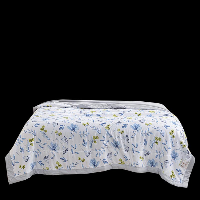 

JELY All-Season Floral Fiber Quilt