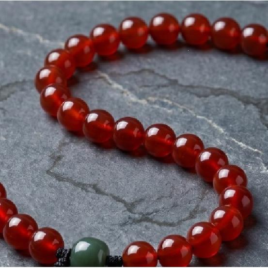 Natural red agate phone lanyard, short wrist strap for women, chalcedony pendant, durable and sturdy cord