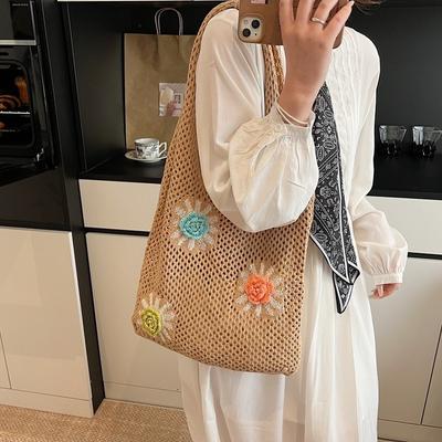 New Versatile Lazy Wind Hollow Retro Trend Handbag Large Capacity Shoulder Bag Women's Flower Beach Bag