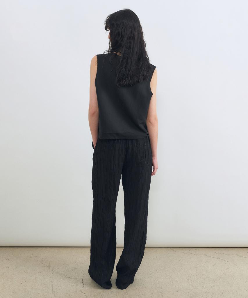 INSILENCE WOMEN Pleated Pants Black