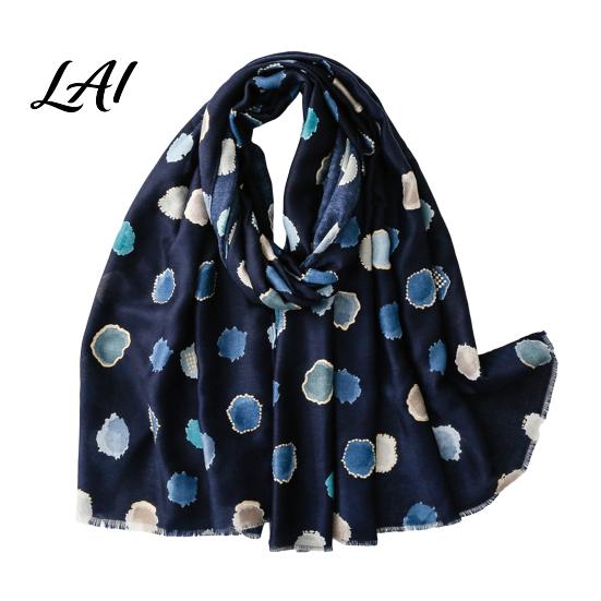 Lightweight Travel Wraps Polka Dot Silk Scarf for Women Tassel Shawl Elegant Soft Breathable Women Wrap Spring Summer Autumn Winter Fashion
