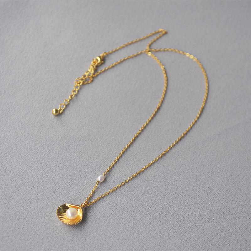 Korean Gold-Plated Pearl Shell Pendant Necklace