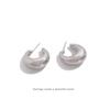 Women's Stylish Metal Ear Clip: Elegant Curved, No Ear Hole Needed, Fashionable & Versatile Cold Style Stud Earrings
