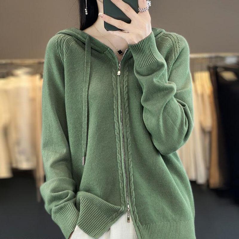 Autumn and Winter Hooded Casual Knitted Cardigan Simple Fashion Style Loose Knitted Sweater