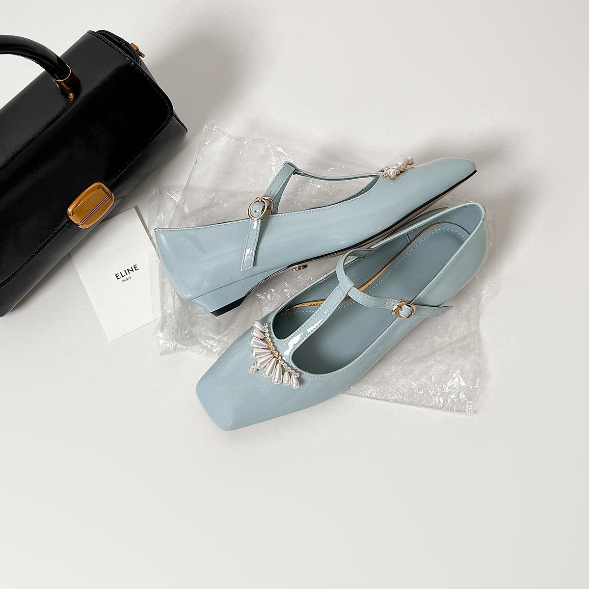 

Sheepskin version~ Elegant square head French pearl T-shaped buckle with low heel women s shoes with skirt, light mouth temperament gentle small singl 35