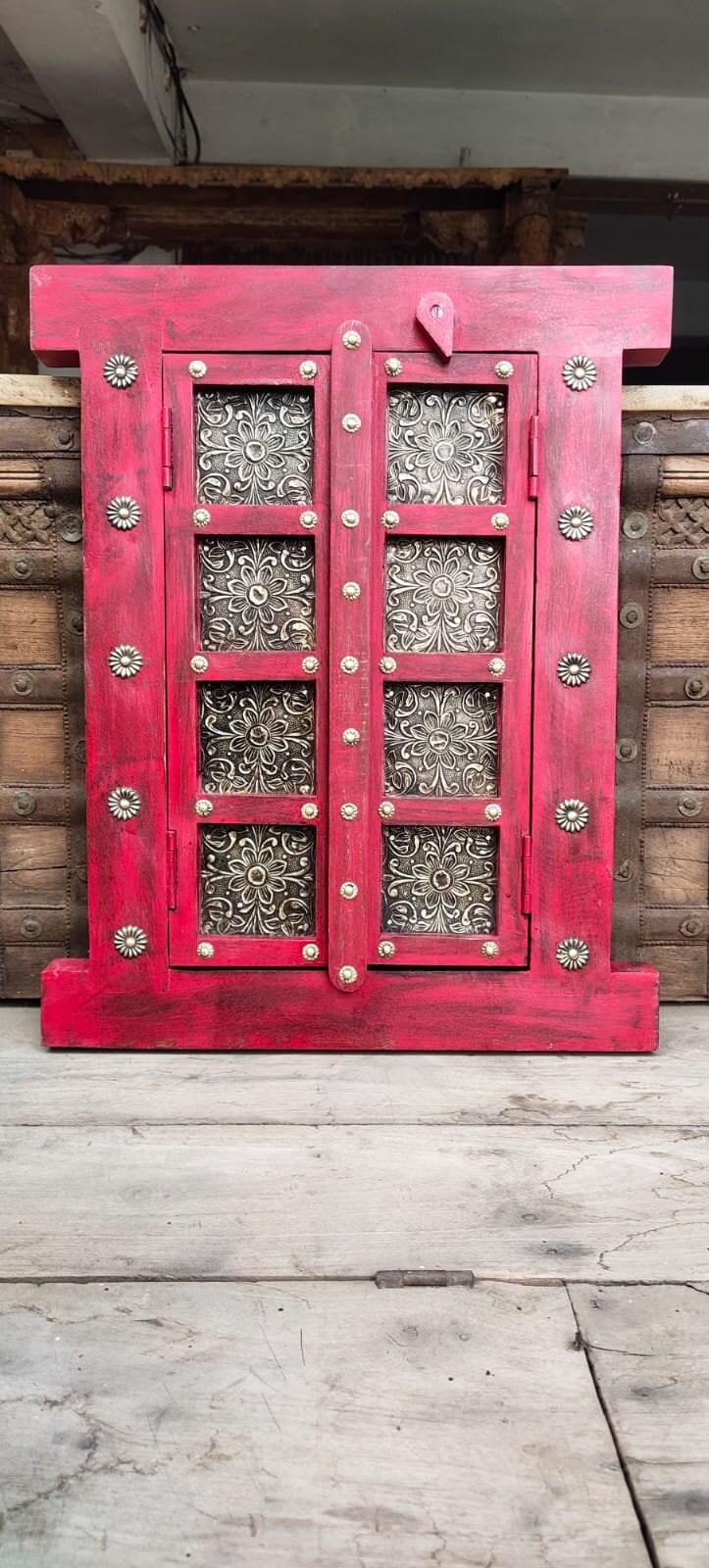 Handmade Wooden Jharokha: Brass Fitted Indian Wall Window Decor разноцветный