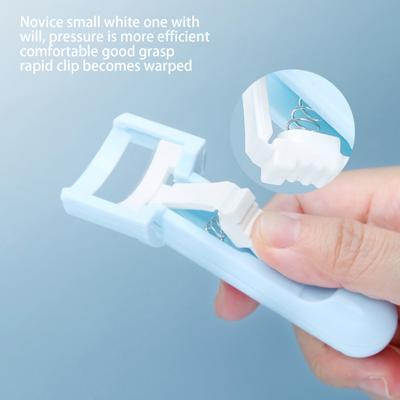 Eyelash Curler Compact Size Ergonomic Design Spring Handle Long-Lasting Effect Comfortable Grip Precision Curl Control Eyelash Lift Makeup Tool for