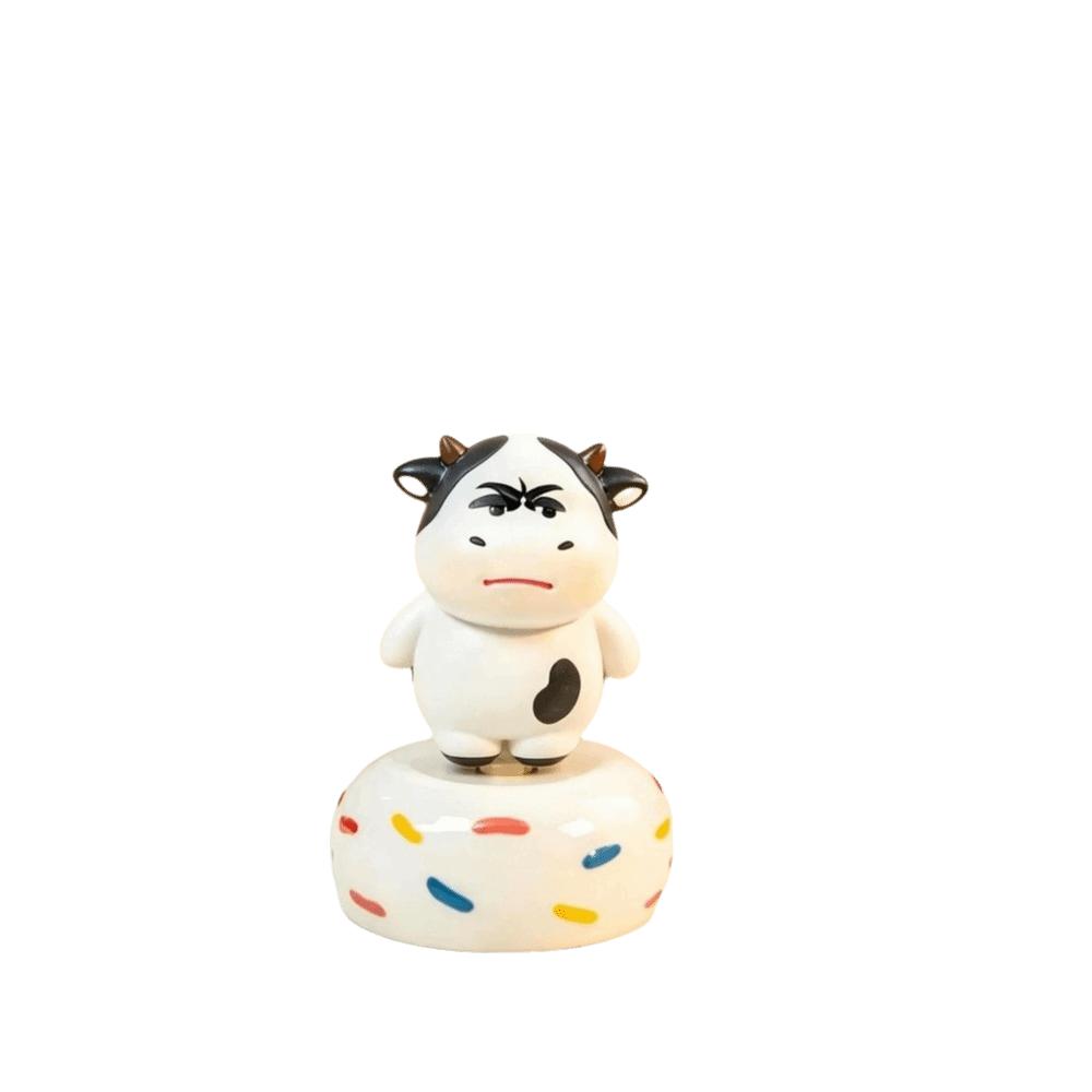 Aggrieved Grass Cow Figure Cute Center Console Decoration Calf Car Ornament Car