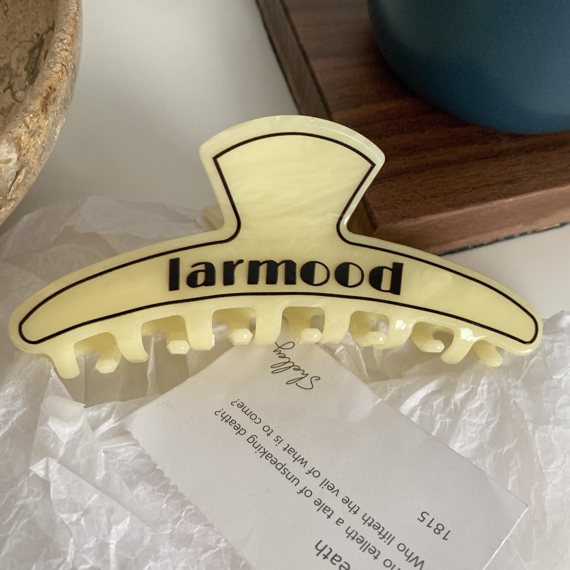 

Large Pearlescent Acetate Crescent Hair Clip - Simple Solid Color Floral Shark Claw