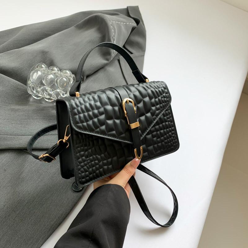 Unique Vintage Inspired Tote Handbag Beautiful Solid Colors For Trendsetting Fashion чёрный