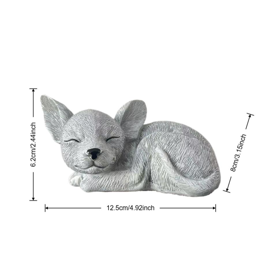 1 Piece Chihuahua Statue - Suitable for Decorative Garden, Lawn and Terrace, It Has a Realistic Sleeping Posture and Fine Hair Texture, Is P
