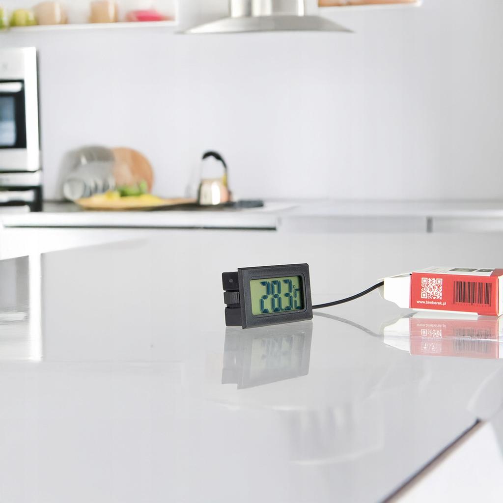 Digital electronic panel thermometer with LCD probe, accurate and precise