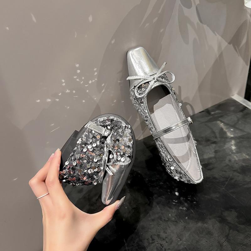 Fashion 2025 Silver Paillette Flats Ballets Shoes Woman Belt Buckle Mary Janes Pointed Toe Dress Loafers Brides Wedding Bowtie Ballerina