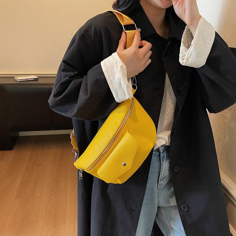 Trendy women's chest bag large capacity leisure sports crossbody shoulder bag women's breast bag urban simple style