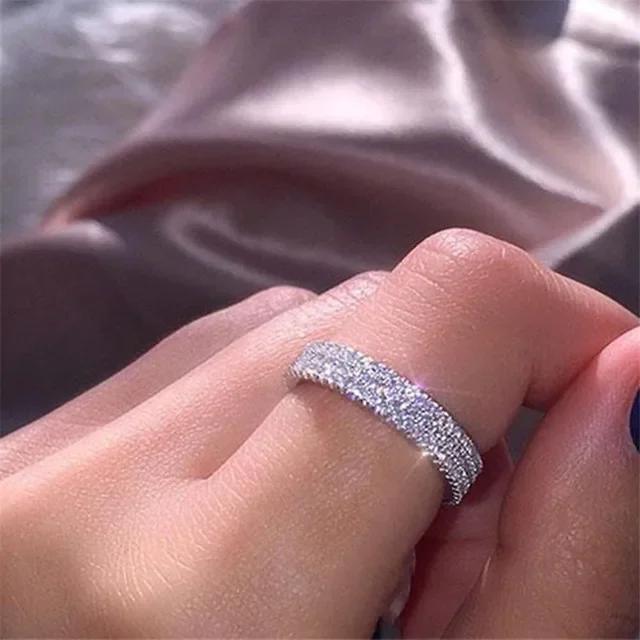 Milan Girl Schlichter Ring für Hochzeitsfeiern, bunter kubischer Zirkonia, Jahrestagsgeschenk, Heiratsantragsring, ewiger klassischer Temperamentschmuck