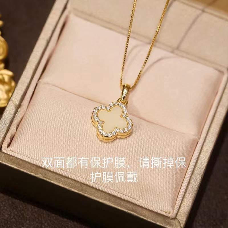 

Douyin Популярное ожерелье из титановой стали с четырьмя листами клевера и бриллиантами для женщин, двухсторонний дизайн, цепочка на ключицу, 18-каратное золото, женская цепочка на шею