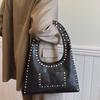Vintage Rivet Shoulder Underarm Bag The United States Fashion Motorcycle Bag Large Capacity Fashion All-match Handbag Commute