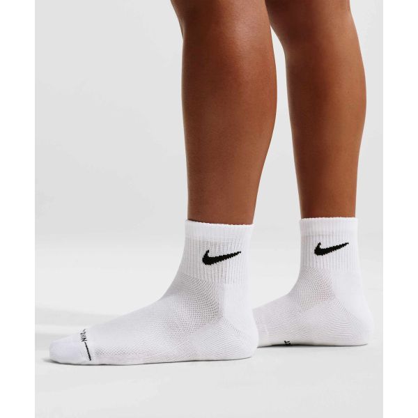 Nike Everyday Elevated Breathable Logo Ribbed Socks 3 Pack Unisex Socks HQ8030-901