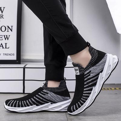 Men's Sports Shoes New Foot-fitting Fly-woven Shoes Fashionable Breathable Shoes Men's One-pedal Men's Shoes
