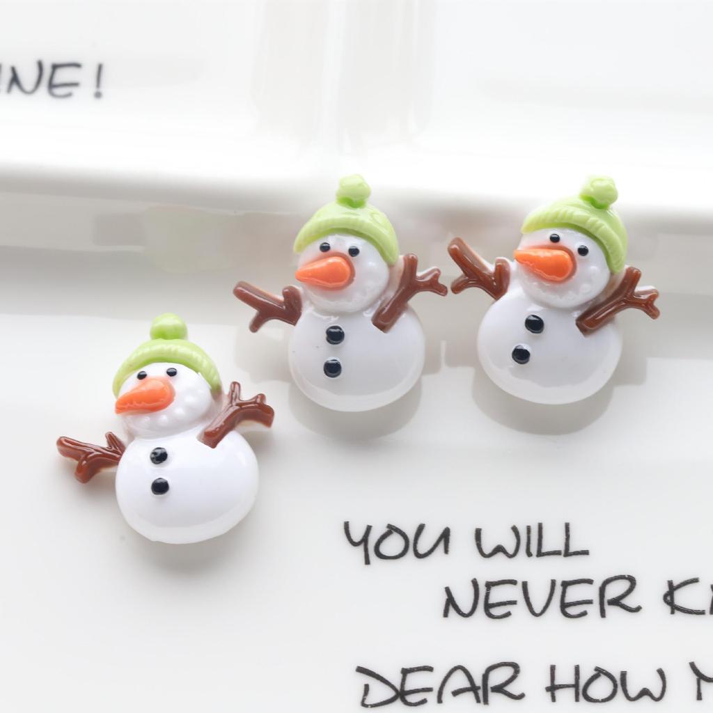 2025 DIY Christmas Tree Resin Accessories: Santa Claus Ornament, Phone Case, Jewelry Patches