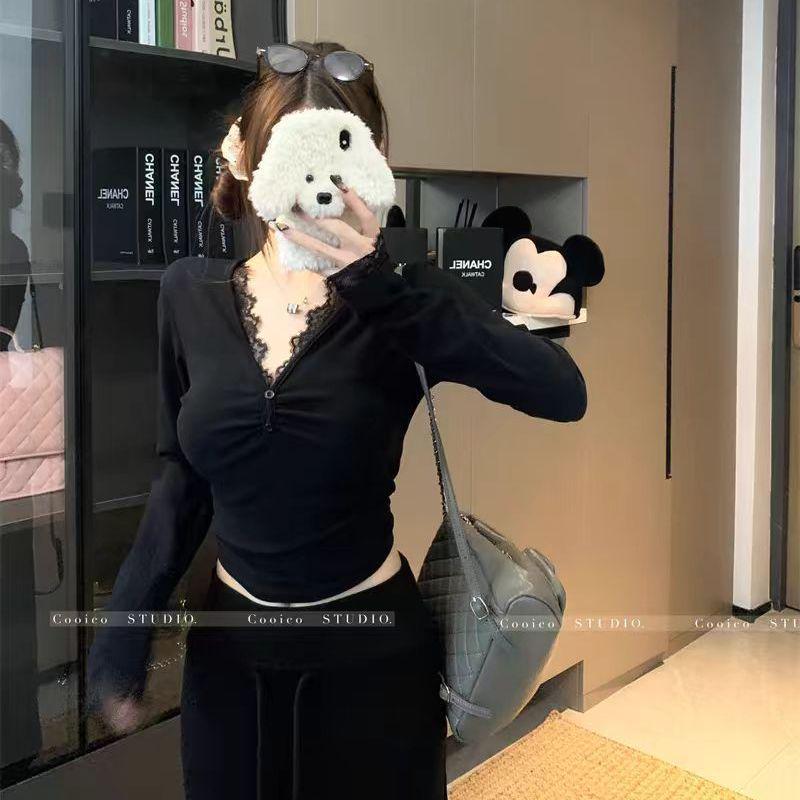 

Women s Plus Size Velvet Lace Patchwork Long Sleeve T-shirt - Slimming and Flattering Warm Top for Autumn/Winter 4XL (181-200 catties) чёрный