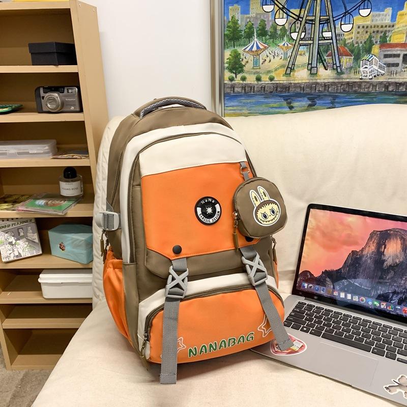 New Schoolbag High School Students' Large Capacity  Light and Simple College Students' Backpacks  Leisure Travel and Contrasting Shoulder Bags.