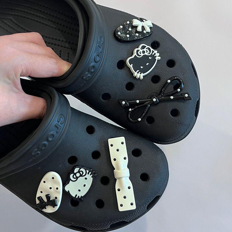 

Ankara Red Cat Clog Cartoon Bow with Removable Buttons & Cute DIY Shoe Decorations