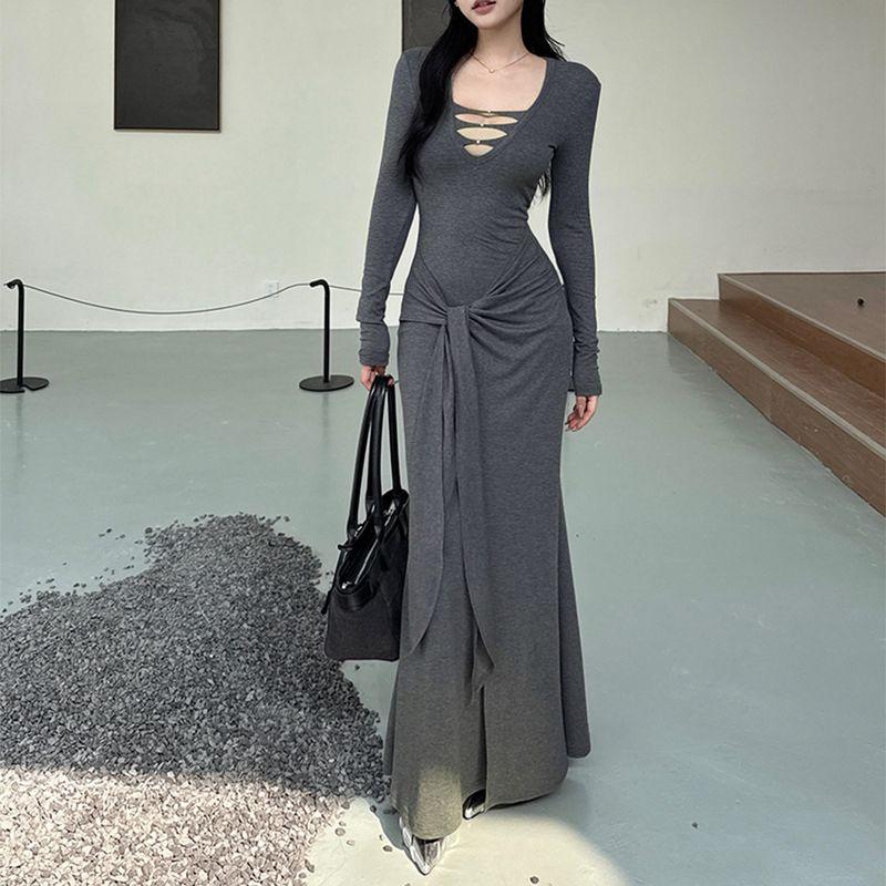 

Iliya V-Neck Cut-Out Knit Dress for Women, Elegant Design, Slim Fit, Waist-Cinching, Hip-Hugging Long Dress Cf25297 Gray M