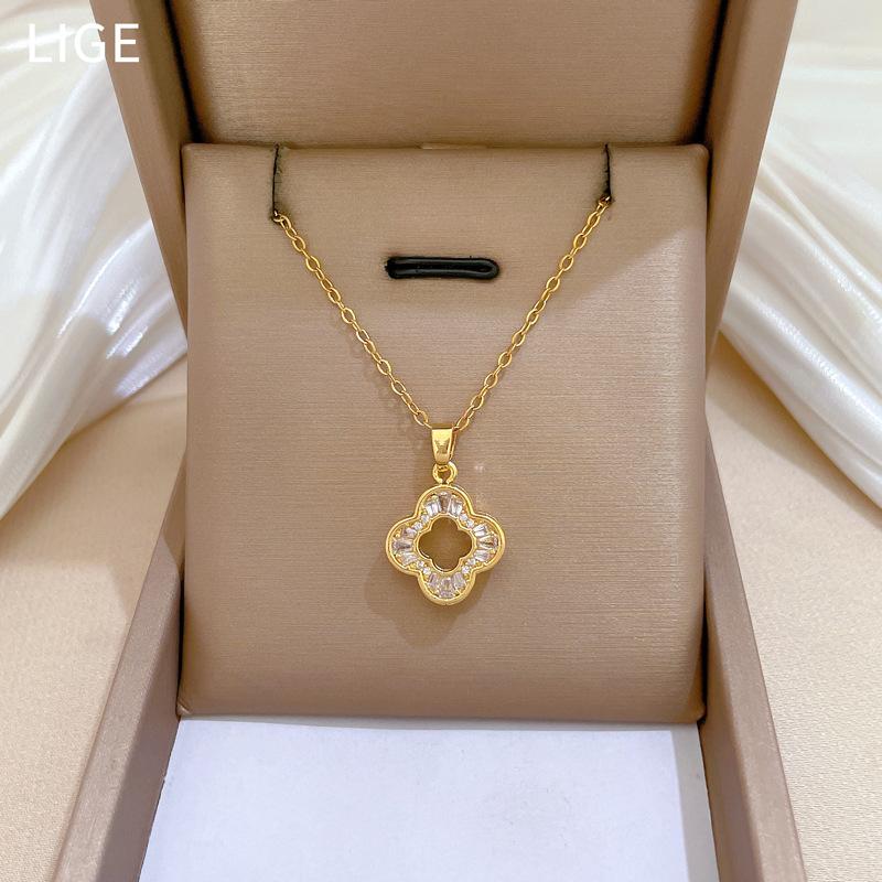 Necklace Earrings Set Light Luxury Full Diamond Four-Leaf Flower Zircon Personality Temperament Banquet Earrings Necklace Group