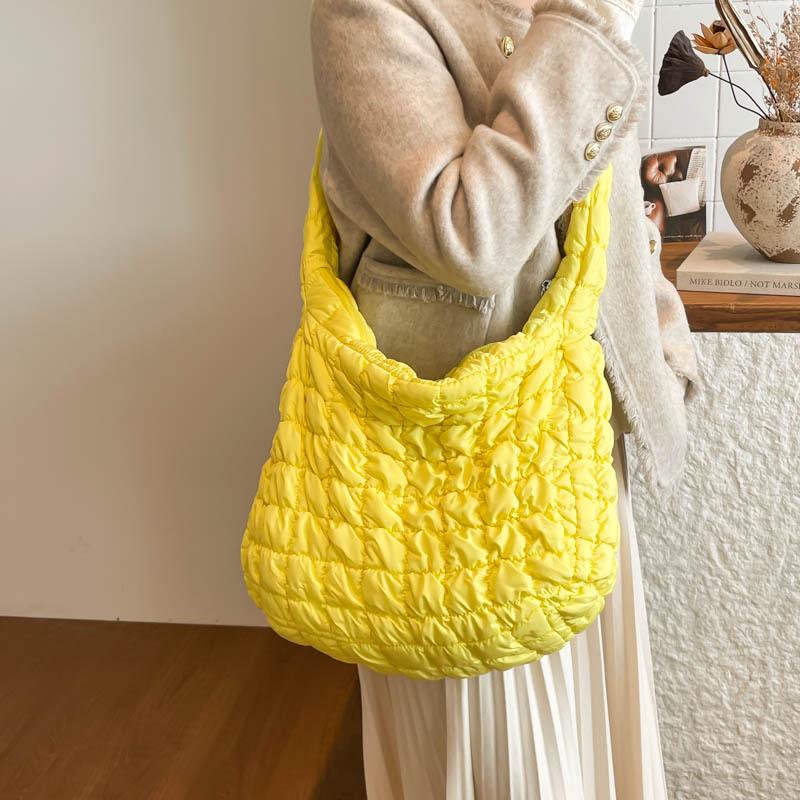 2026 Pleated Cloud Tote: Large Capacity Lightweight Diamond Pattern Down Cotton Jacket Bag