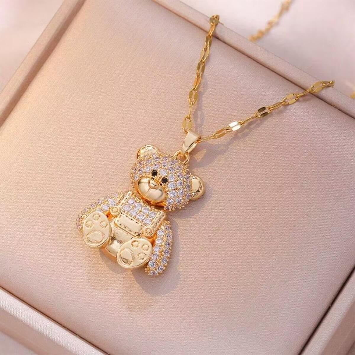 This Bear Pendant Necklace Is Set With Rhinestones And Is Suitable For Various Occasions. It Comes With A Clavicle Chain And Titanium Steel Links.