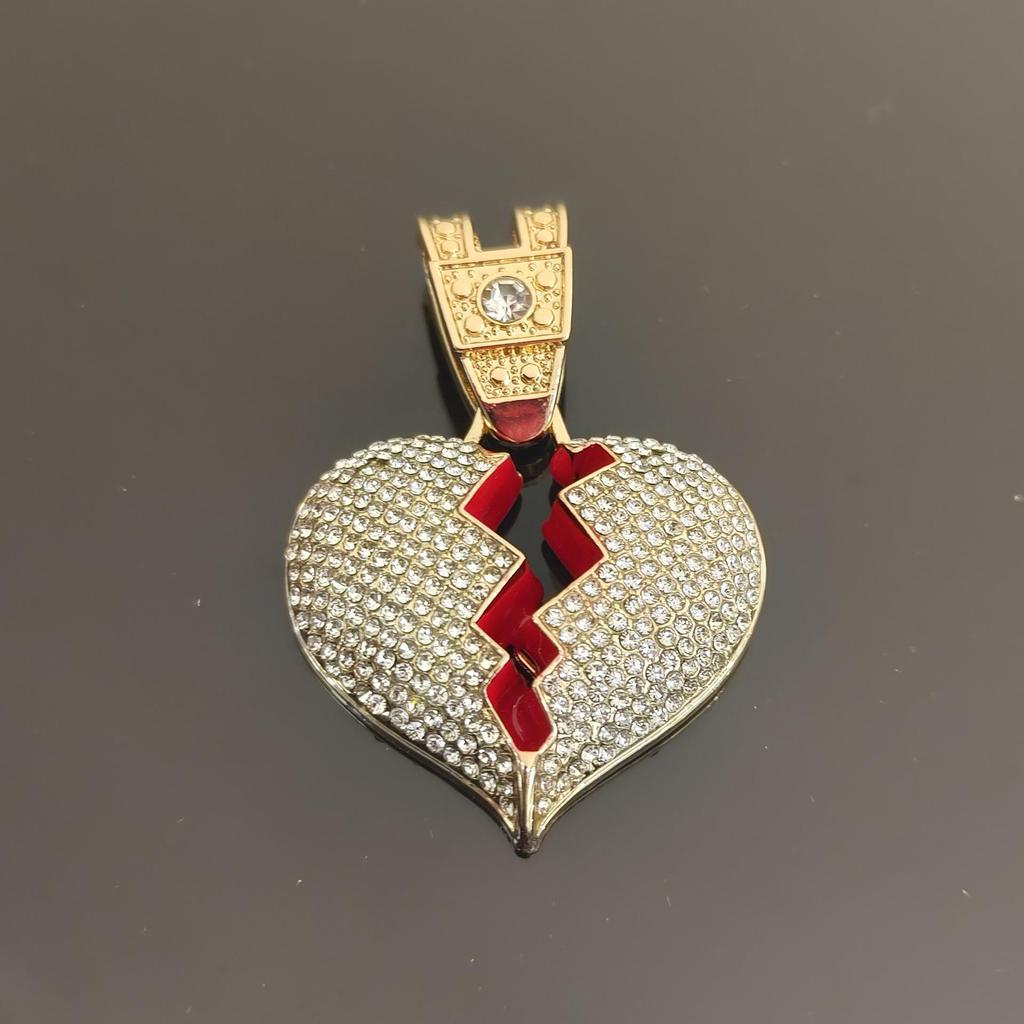 Men's Cuban Chain Hip Hop Necklace with Heart Pendant and Rhinestone Details
