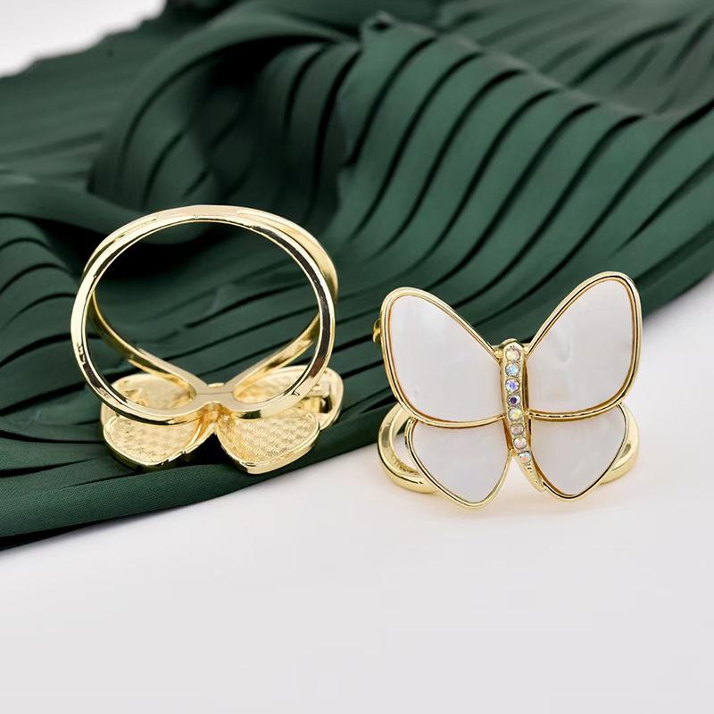 Neue Kamelien-Seidenschalschnalle, französische Retro-Perlenschalschnalle, quadratische Ringschnalle, orangefarbene Kristallschalschnalle für Frauen