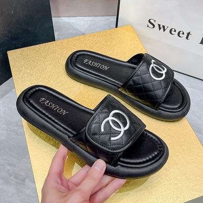 Naiste jalatsid – Sandaalid