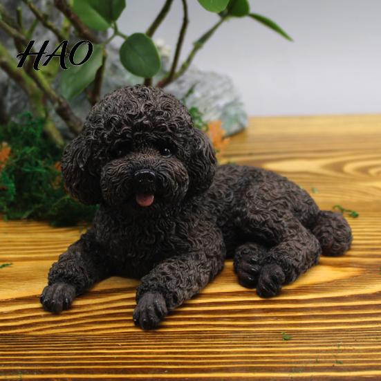 Artistiek Tafelstuk Realistische Teddyhond Beeldje, Bureaublad Klein Huisdier Model, Schattige Liggende Sculptuur Kantoor Bureau Ornament voor Auto Dashboard,