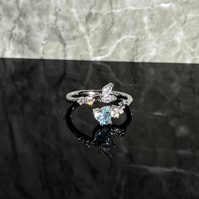 Icy Blue Diamond Open Ring: Trendy, Versatile, Personalized Korean Fashion for Women