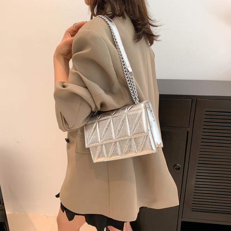 Trendy Pu Leather Crossbody Bag For Women Fashionable And Chic Small Square Bag